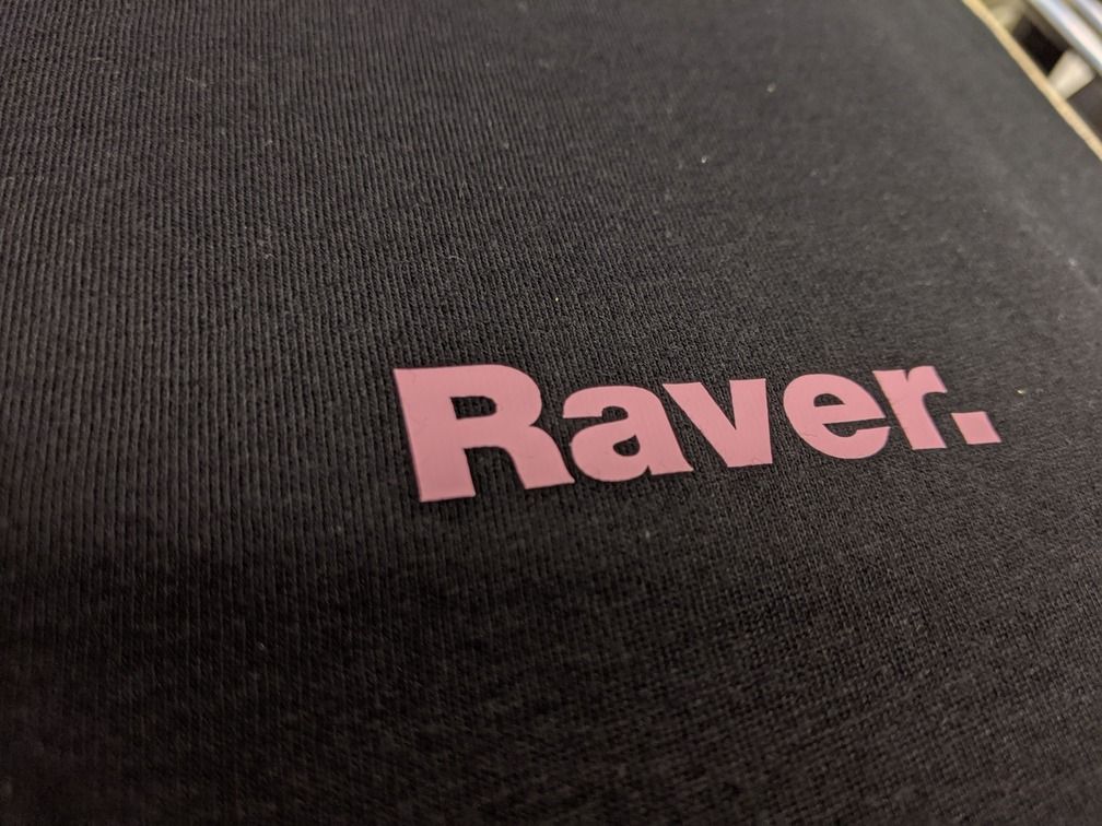 Raver T-Shirt bedruckt mit Flexfolie – Stoff³ Kassel